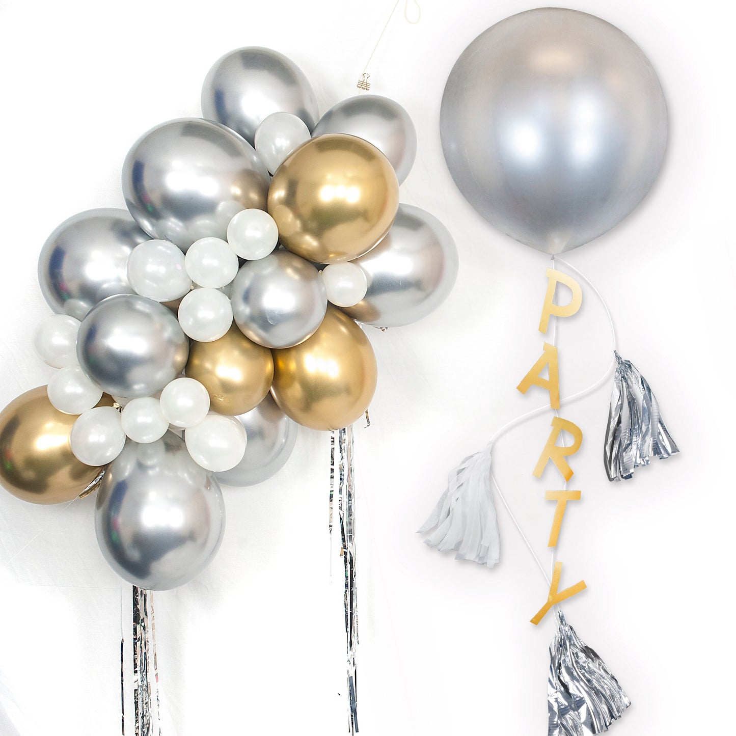 Round 30-inch Balloon with Party Swag & Tassels 1